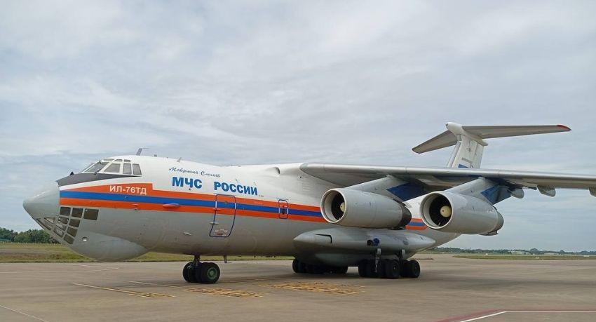 35 Tons of Aid Arrives Aboard Ilyushin IL-76
